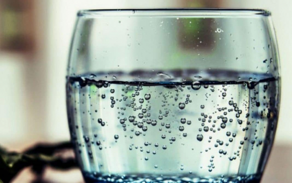 Минеральная вода и обычная питьевая, в чем же разница?