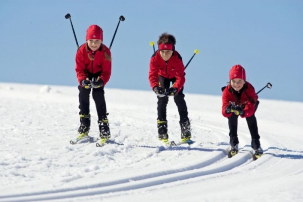 Как подобрать ребенку лыжи по росту и весу: таблица