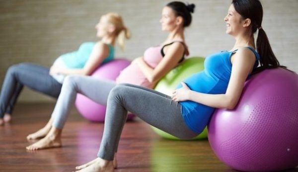 Гимнастика для беременных (3 триместр): в домашних условиях