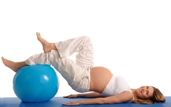 Гимнастика для беременных (3 триместр): в домашних условиях